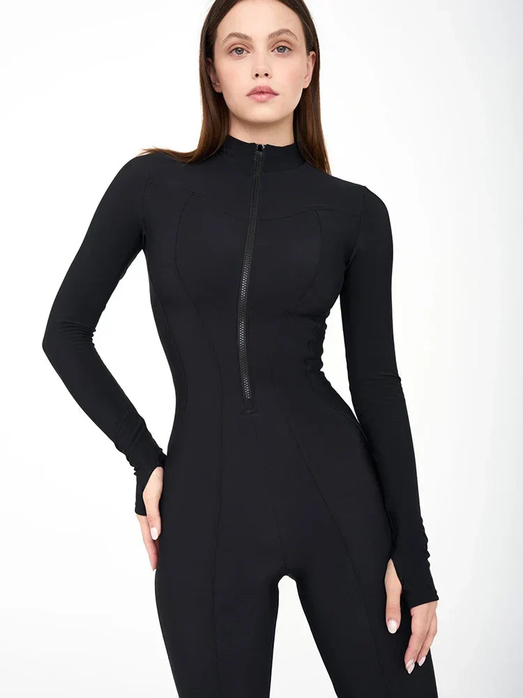 Sport-Jumpsuit mit langen Ärmeln und Reißverschluss